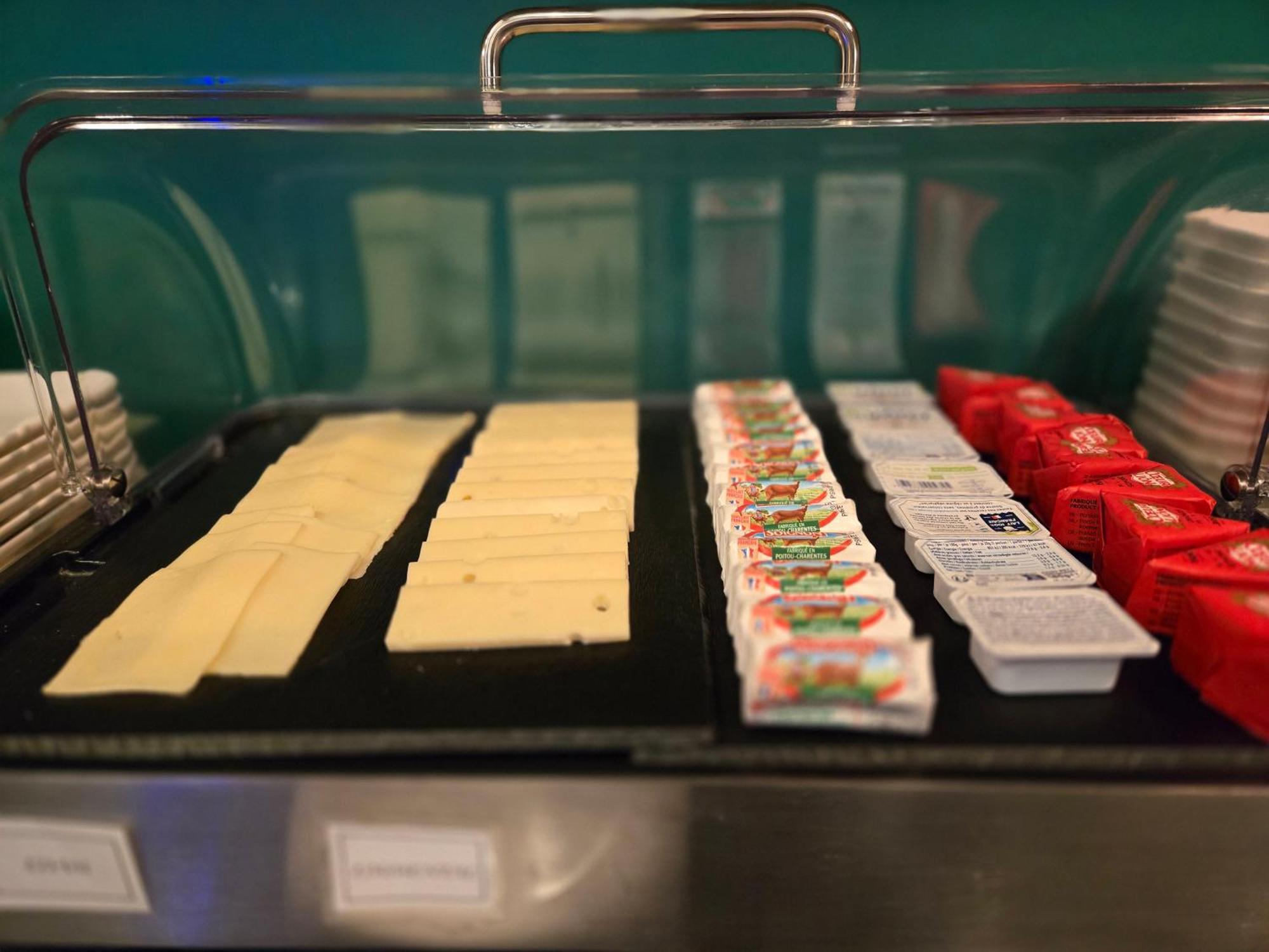 圣 - 精灵酒店 于泽斯 外观 照片